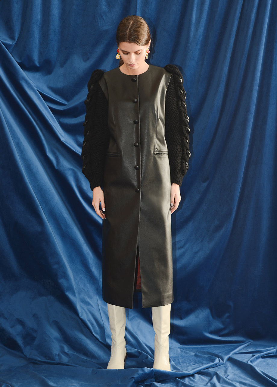 KNITTED SLEEVES STRAIGHT COAT