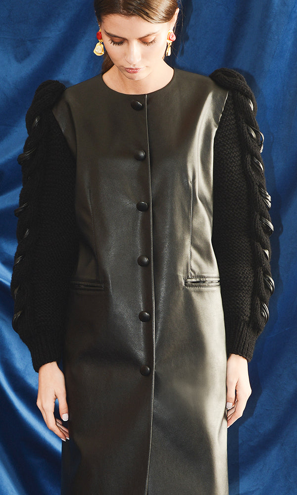KNITTED SLEEVES STRAIGHT COAT