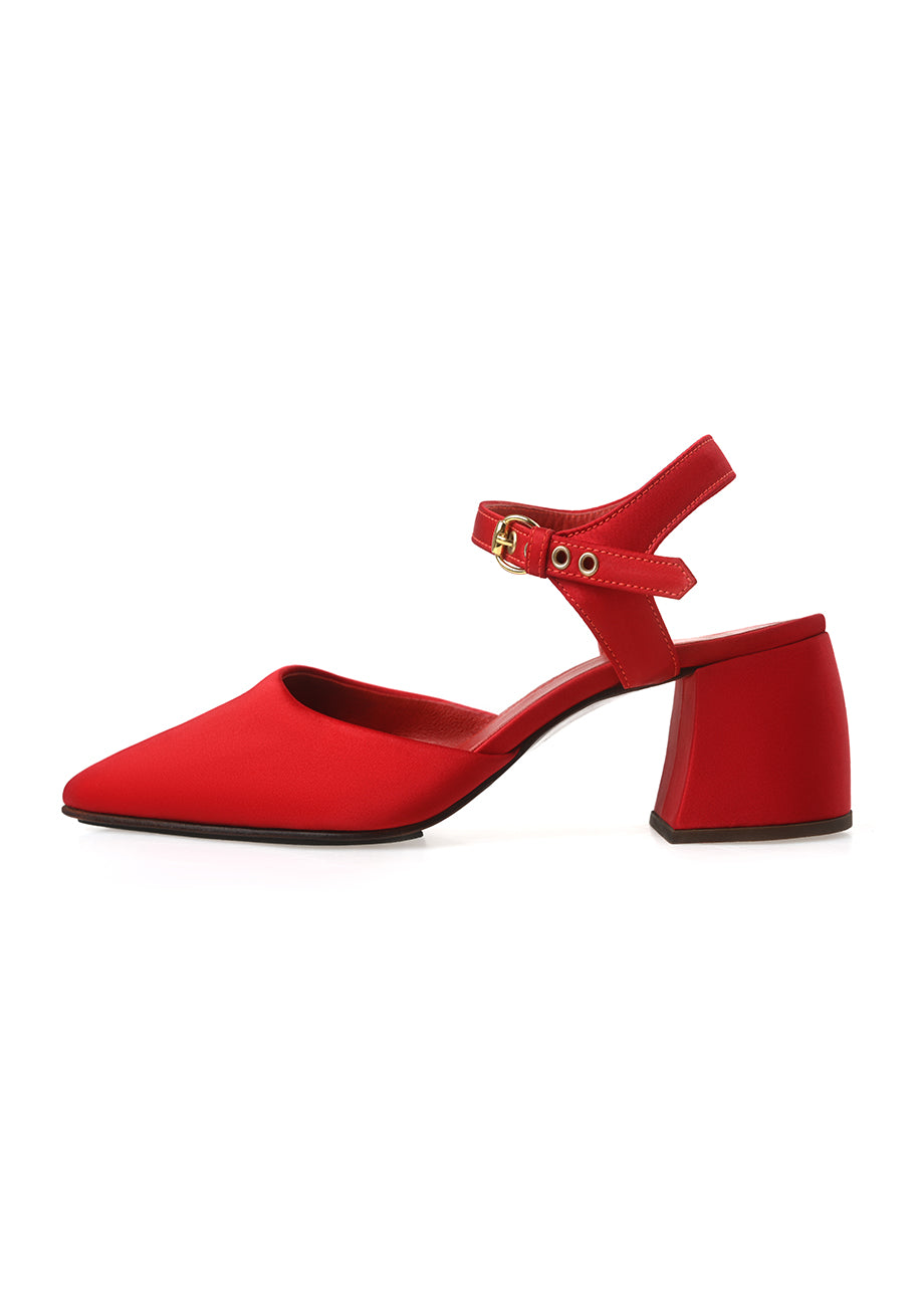 RED SHOES