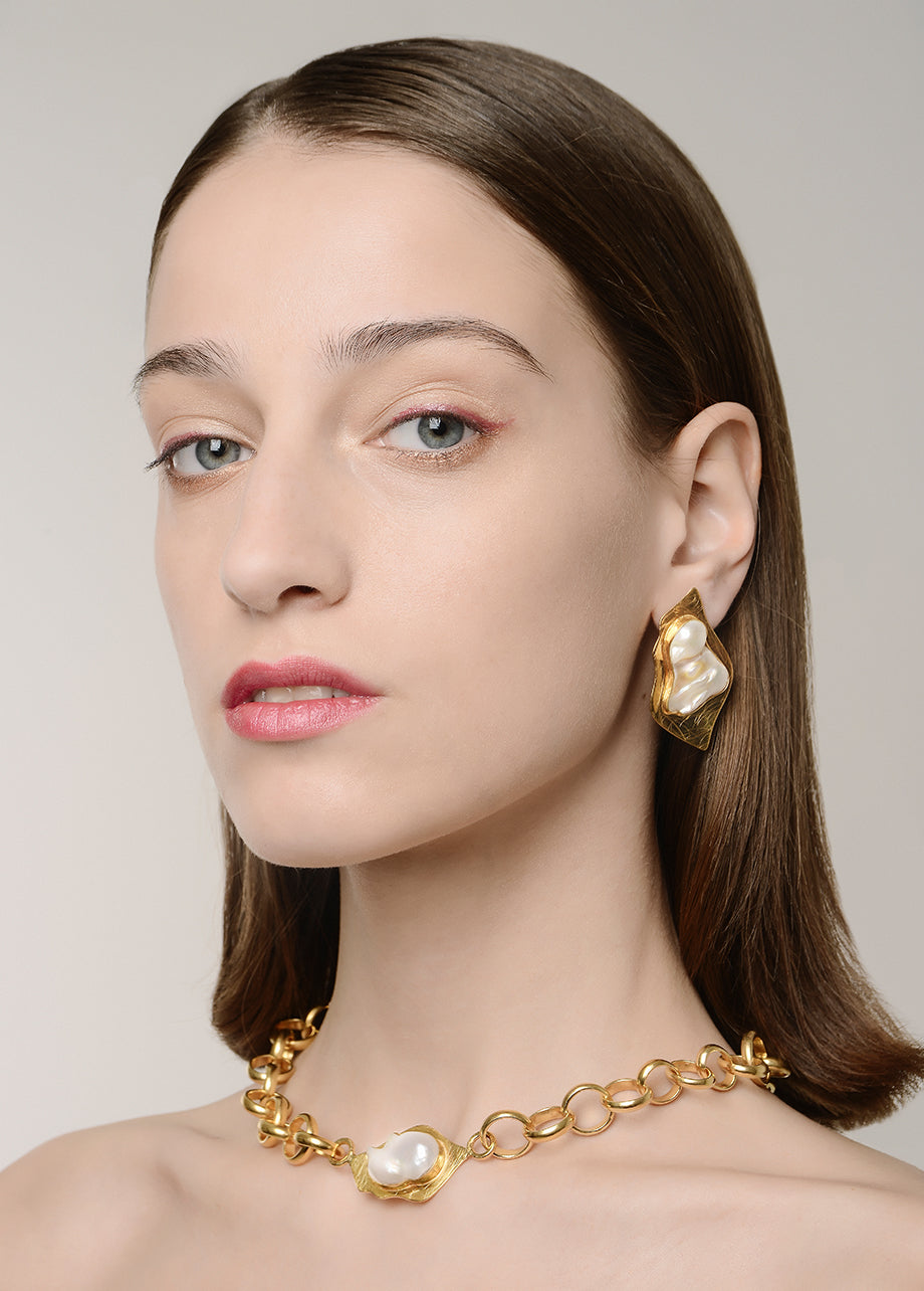 PearLIYA EARRINGS