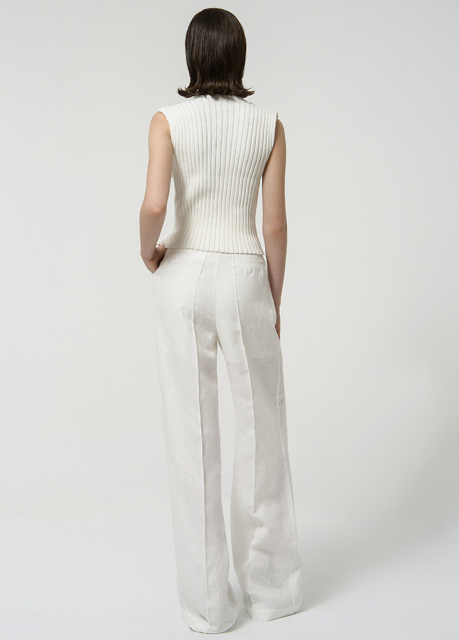 BASIC TOP WITH BUTTONS