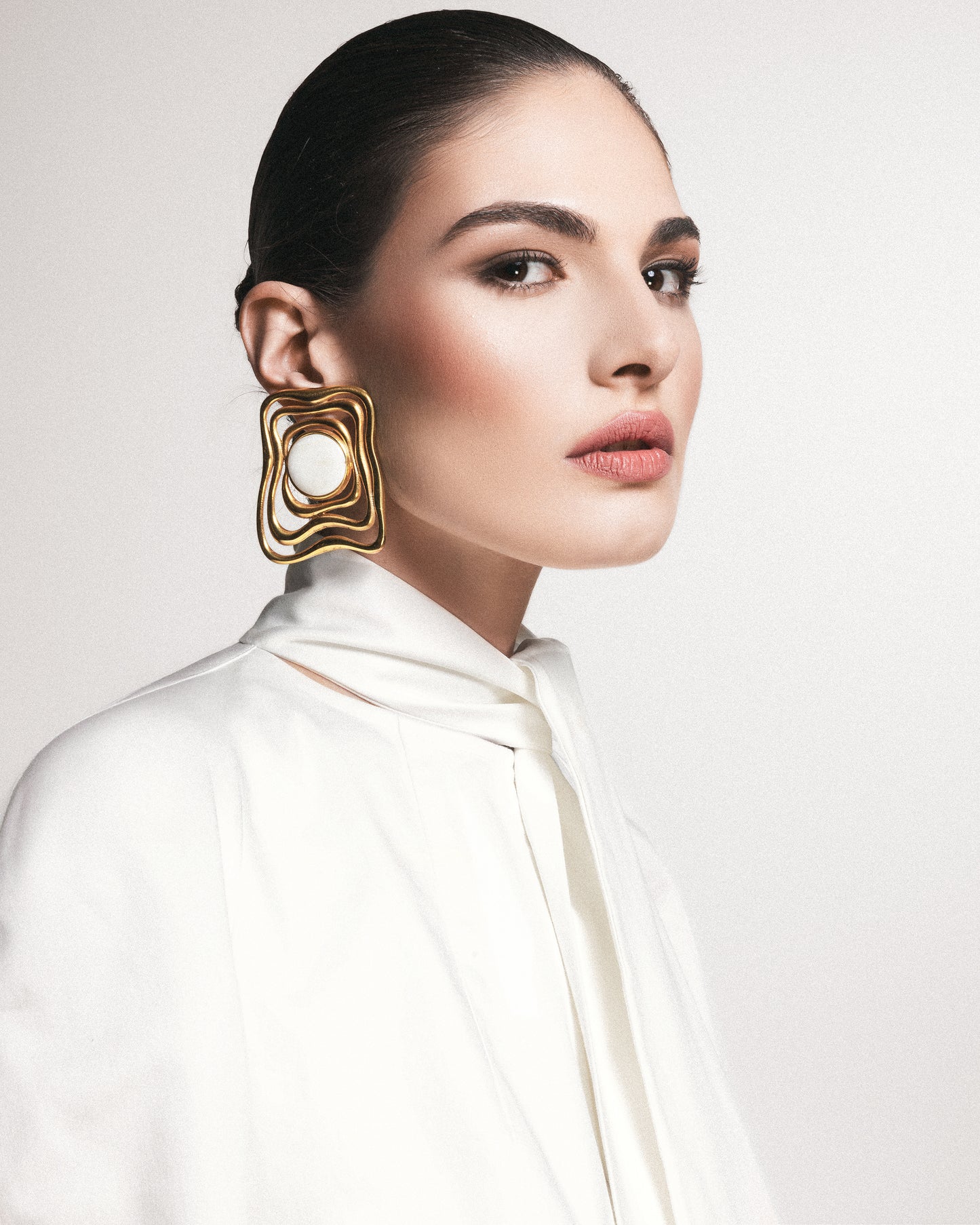 SCULPTED GOLD EARRINGS