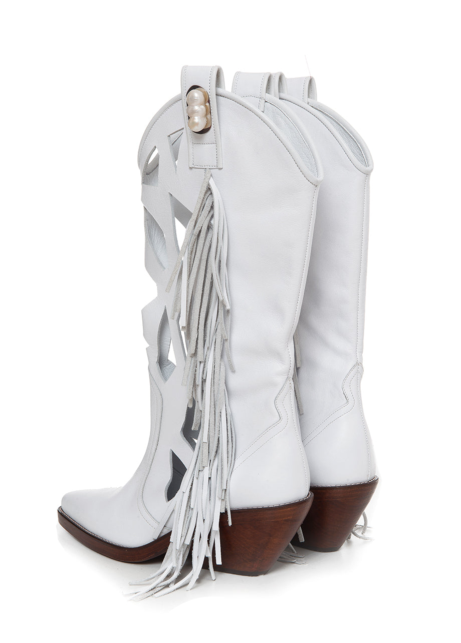 COWGIRL BOOTS WITH PEARLS