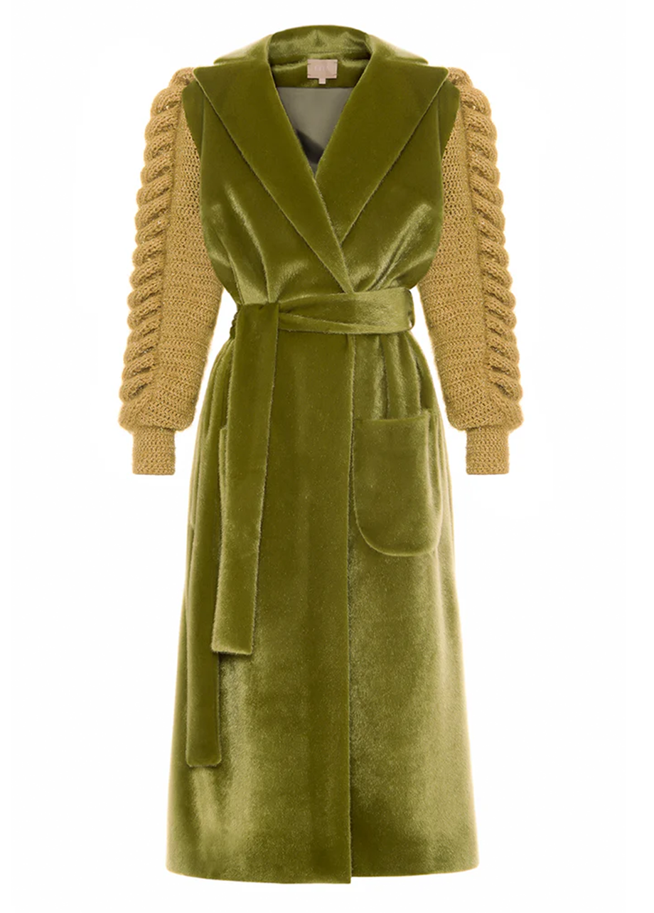 STATEMENT SLEEVES COAT