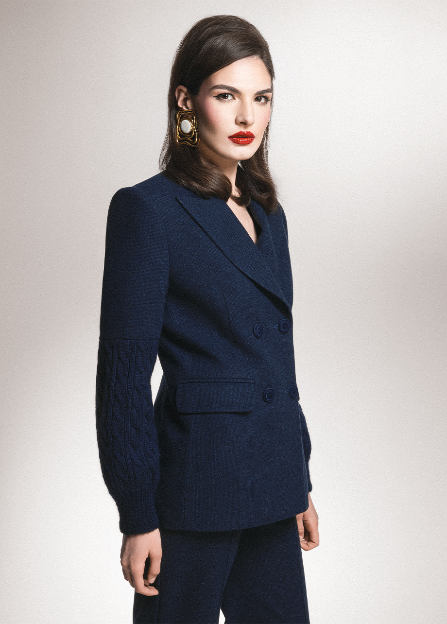 NAVY TAILORED BLAZER