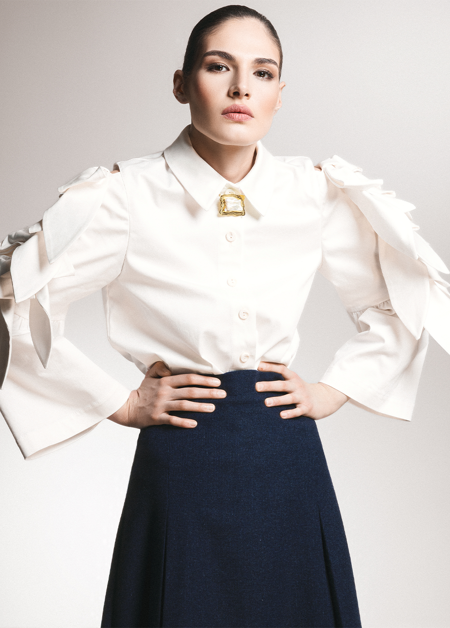 BOW-SLEEVE SHIRT