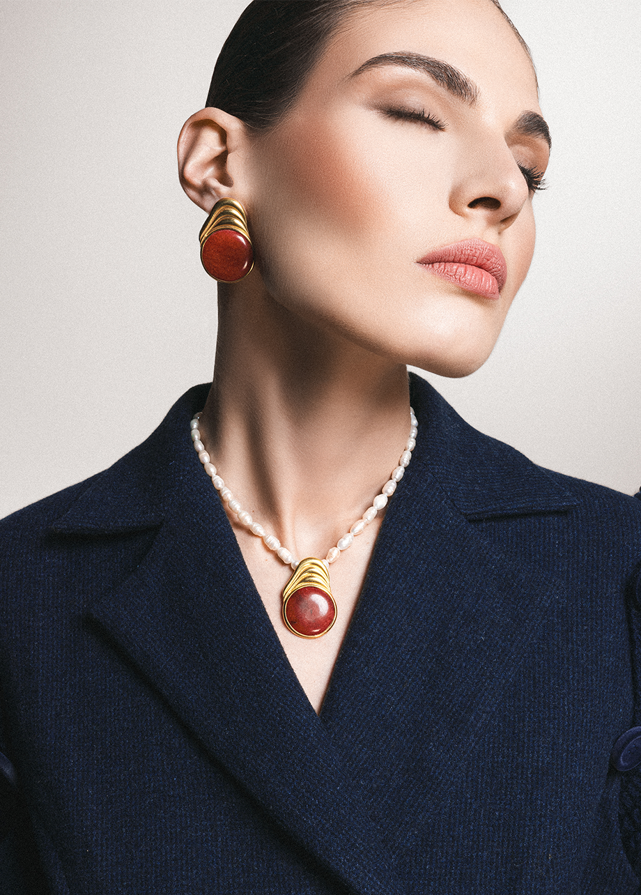 RED STONE NECKLACE