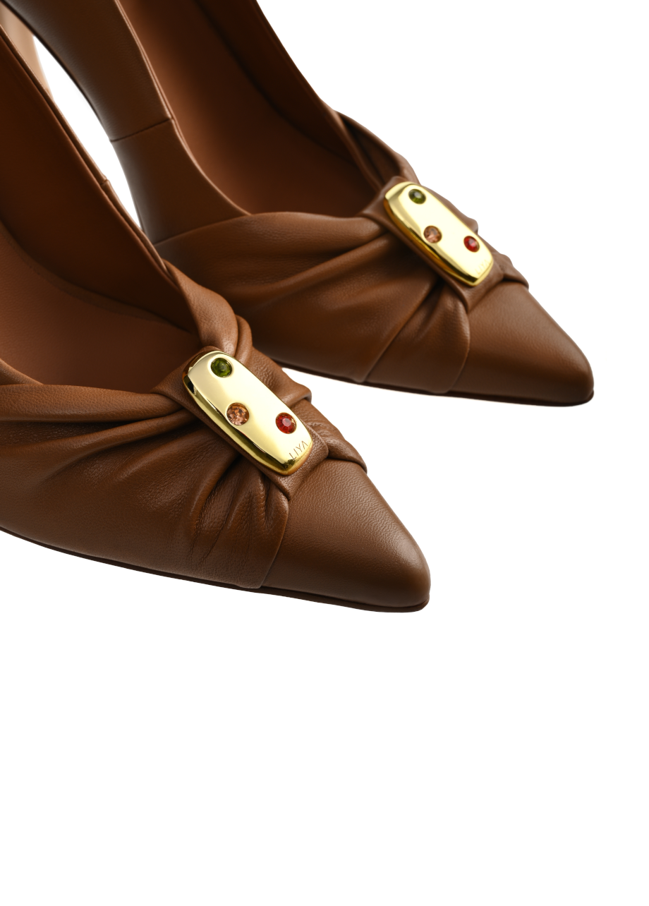 BETTY BROWN PUMPS