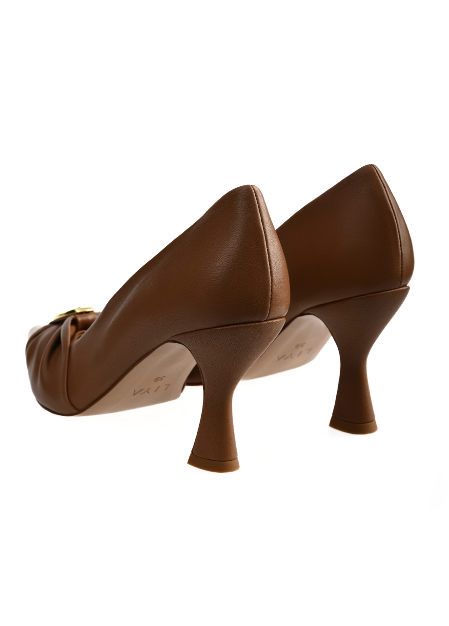 BETTY BROWN PUMPS