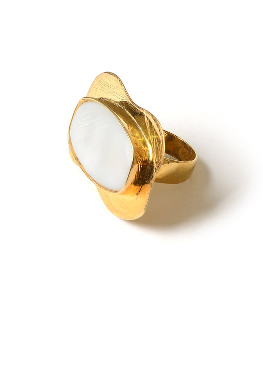 WHITE SADAF RING