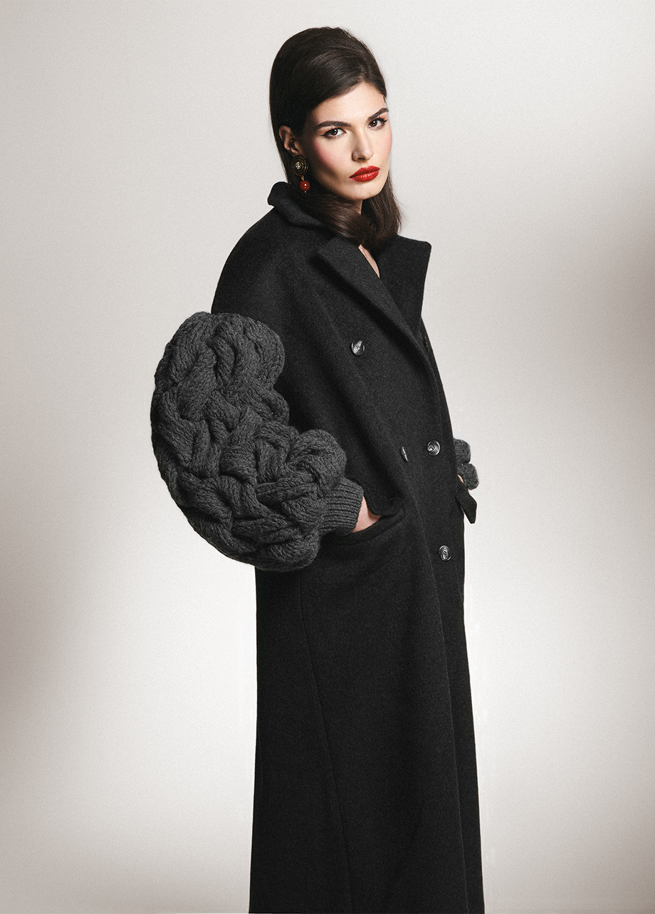 CHARCOAL KNIT SLEEVE COAT