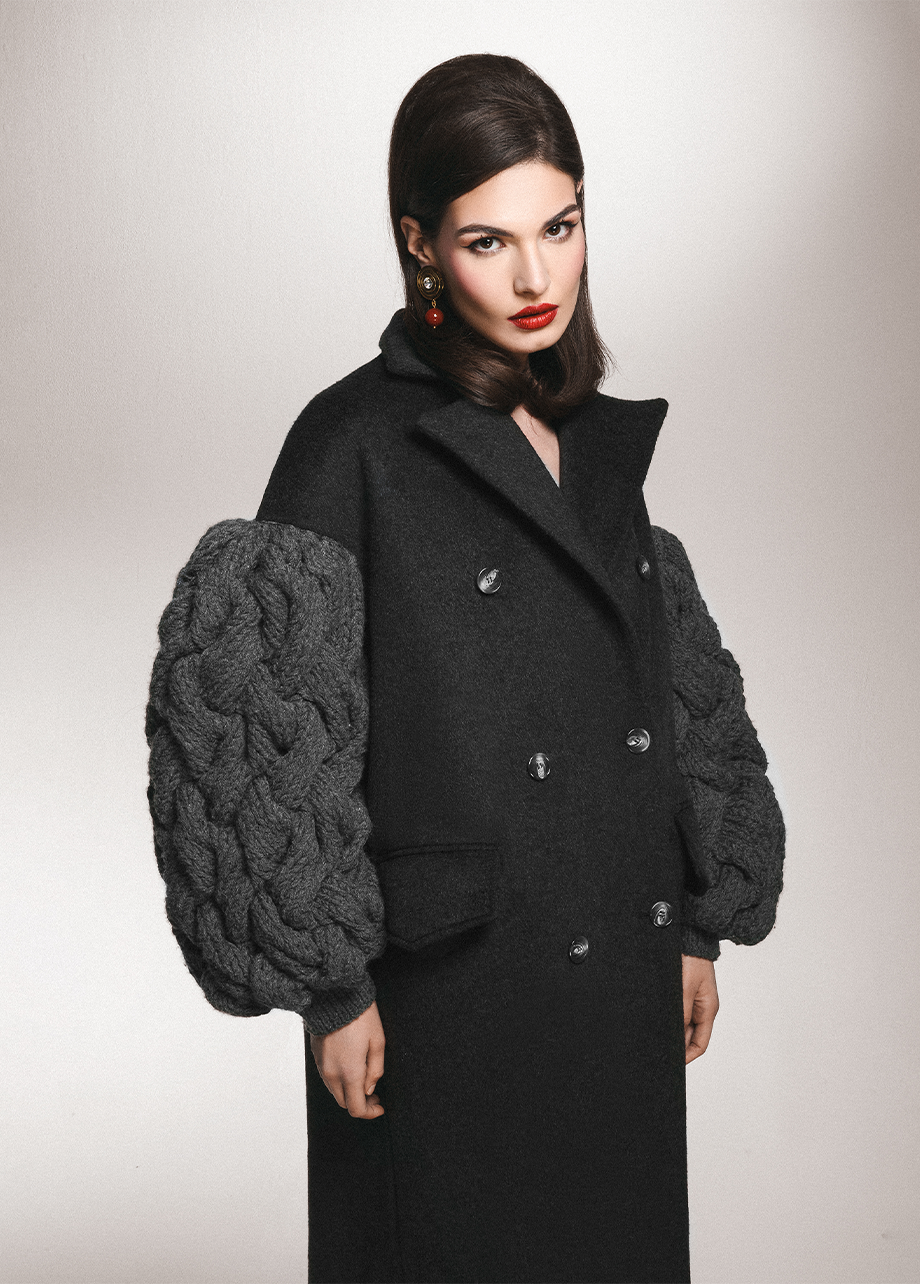 CHARCOAL KNIT SLEEVE COAT