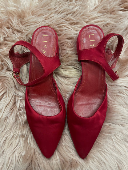 RED SHOES
