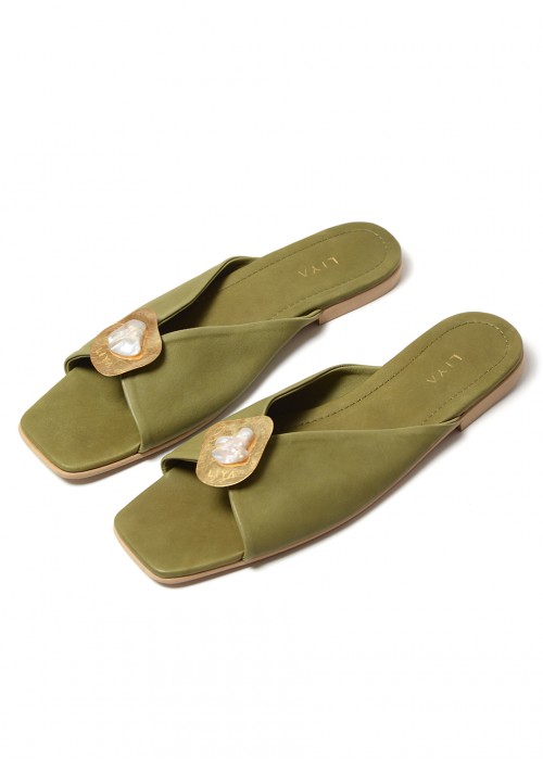 GREEN SLIPPERS WITH PEARL